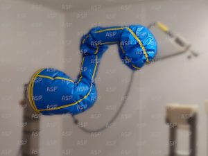 Ochranný kryt pre robota na tryskanie/leštenie/kovanie za studena